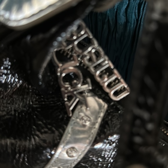 Charm and luck black and silver patent leather with crystals - Picture 2 of 5